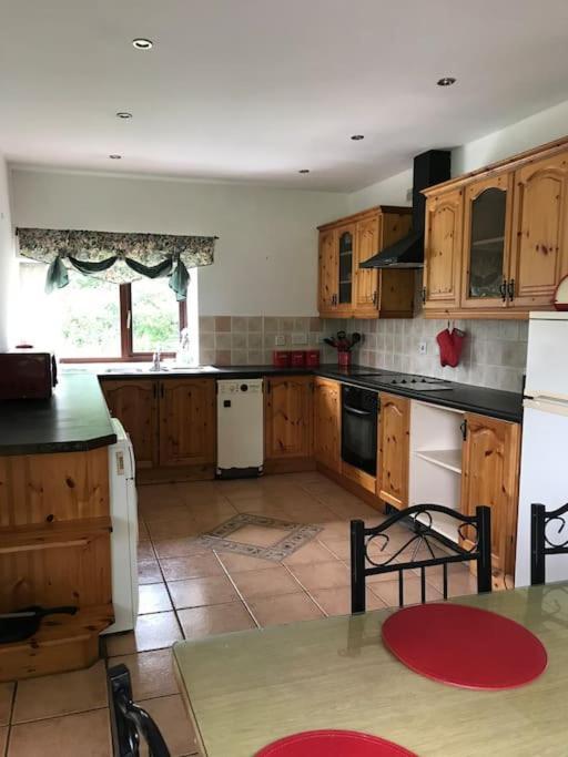 Castlegregory-Seaside 2 Bedroomed Cottage 外观 照片